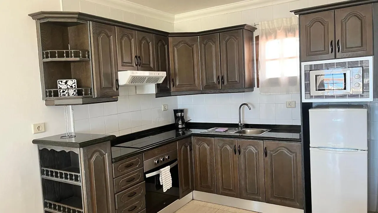 La Cumbre8A- 2 Bed-2 Bath - 1St Fl.- Air-Con-Wi-Fi Daire Puerto del Carmen   Puerto del Carmen (Lanzarote)