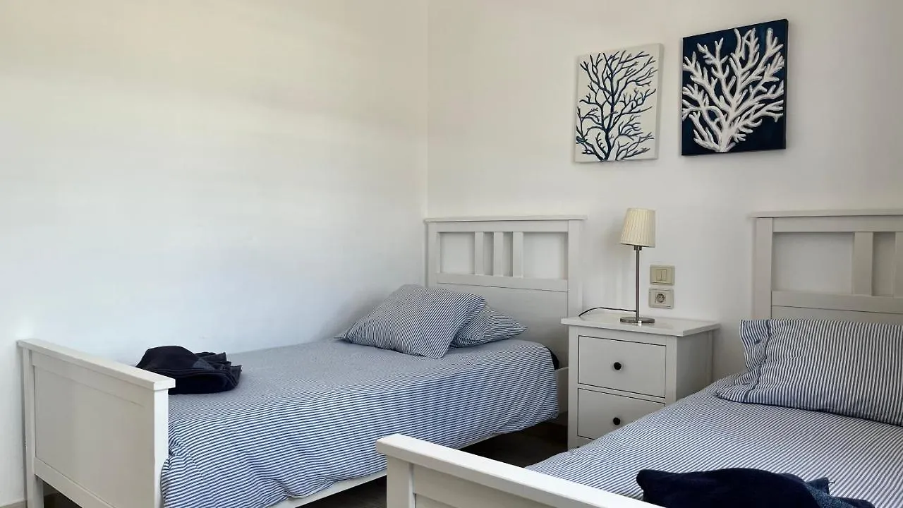 La Cumbre8A- 2 Bed-2 Bath - 1St Fl.- Air-Con-Wi-Fi Daire Puerto del Carmen   Puerto del Carmen (Lanzarote)