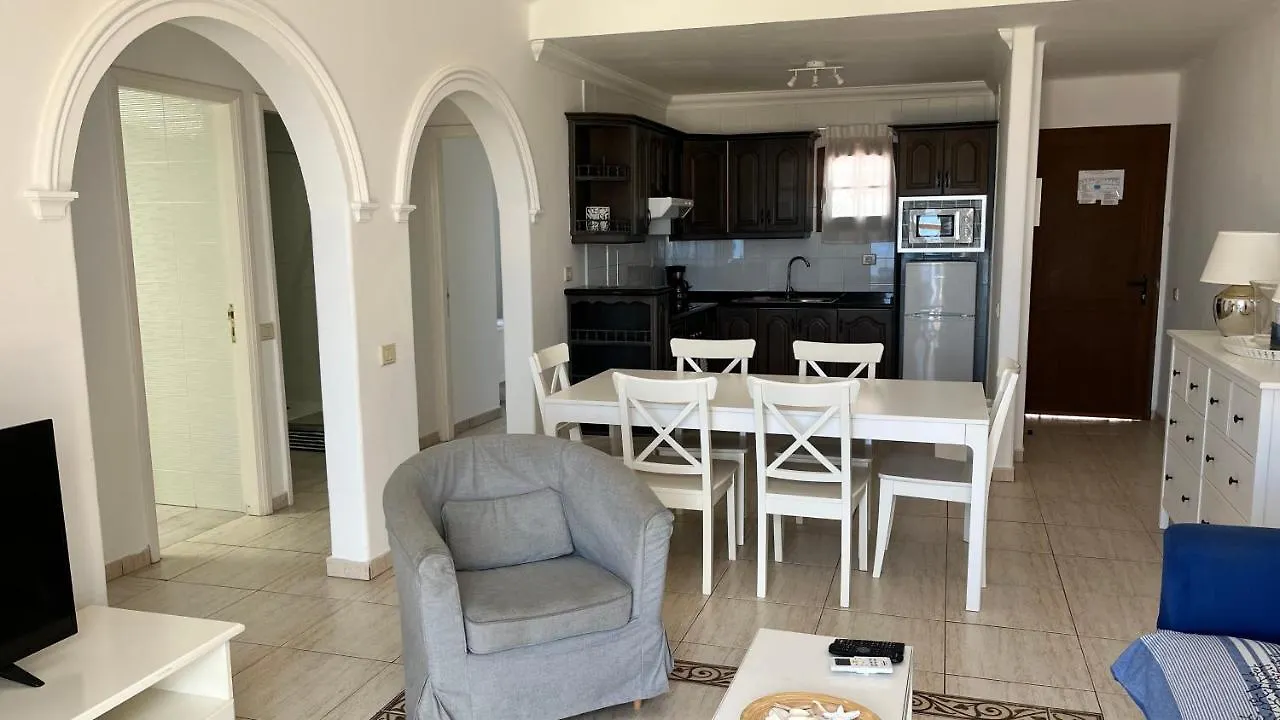 La Cumbre8A- 2 Bed-2 Bath - 1St Fl.- Air-Con-Wi-Fi Daire Puerto del Carmen
